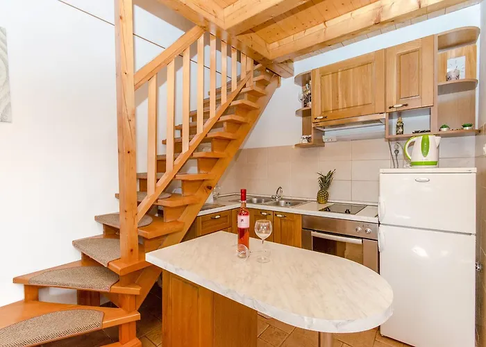 Stone Rose In Center *