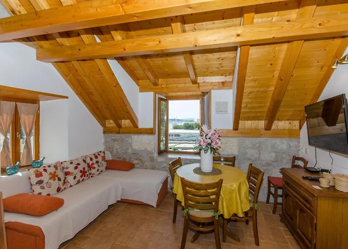 Stone Rose In Center Appartement Split