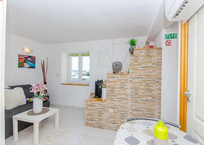 Stone Rose In Center